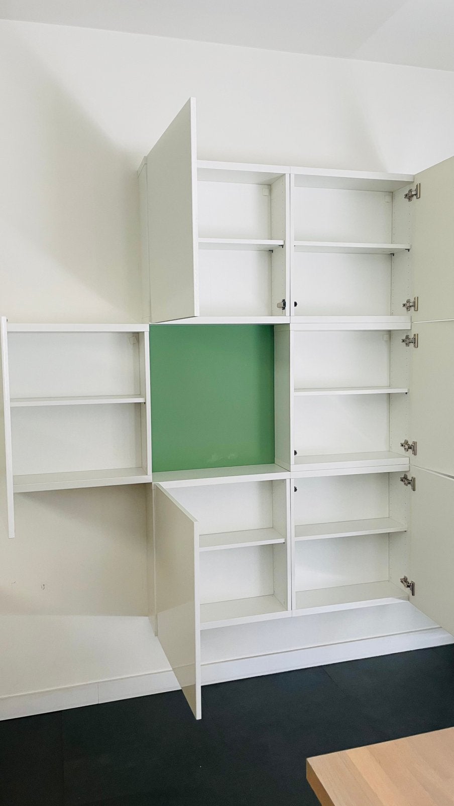 Besta IKEA kasten, Ophalen, Zo goed als nieuw