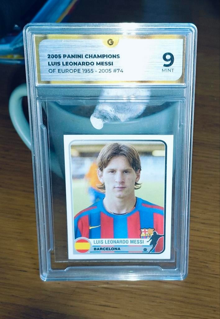 Lionel Messi Panini sticker Champions of europe Graded 9, Ophalen of Verzenden