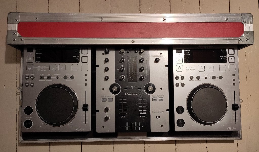 Pioneer CDJ-350, DJM-250 + flightcase, Musique & Instruments, DJ sets & Platines, Utilisé, DJ-Set, Pioneer, Enlèvement ou Envoi