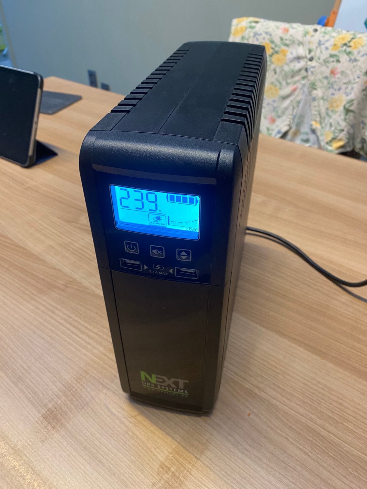 Ups 700va / 400w, Informatique & Logiciels, Alimentations de secours (UPS), Enlèvement ou Envoi, Comme neuf