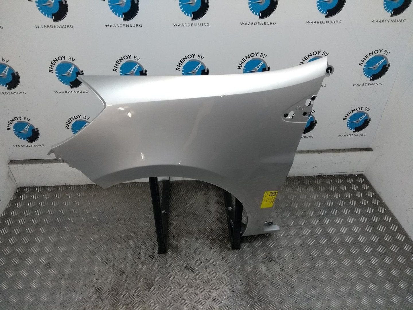 RENAULT CLIO VOORSCHERM L 2013, Ophalen of Verzenden, Gebruikt, Stiba lid