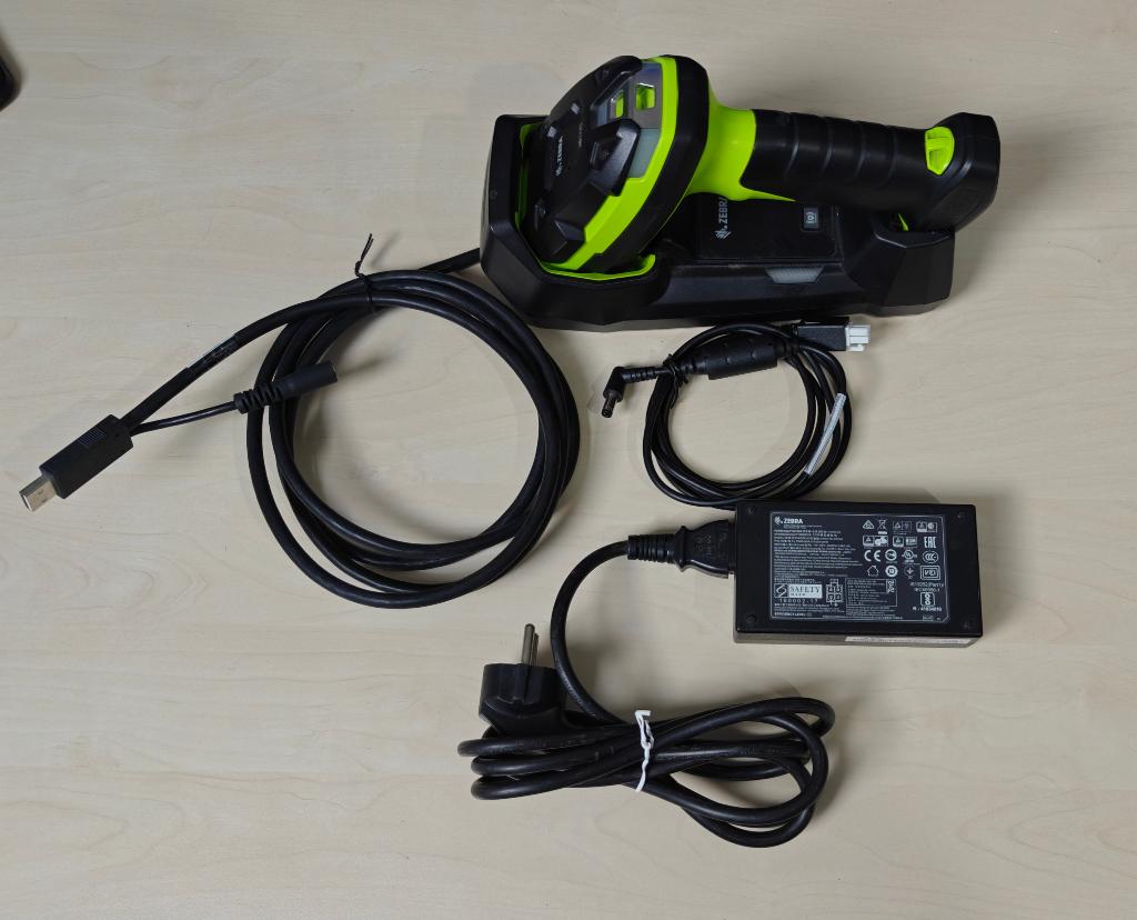 Zebra DS3678-HD Ultra-Rugged Barcode Scanner Kit, Articles professionnels, Stock & Retail | Franchise, Revente & Distribution