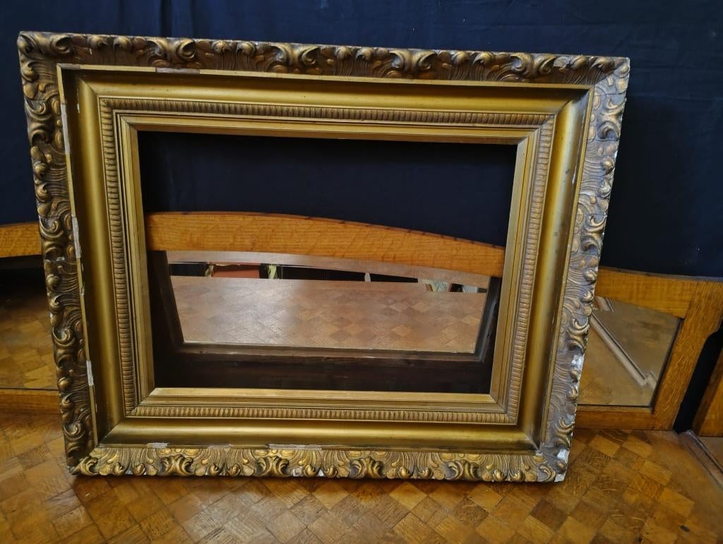 Cadre ancien bois sculpté, Ophalen