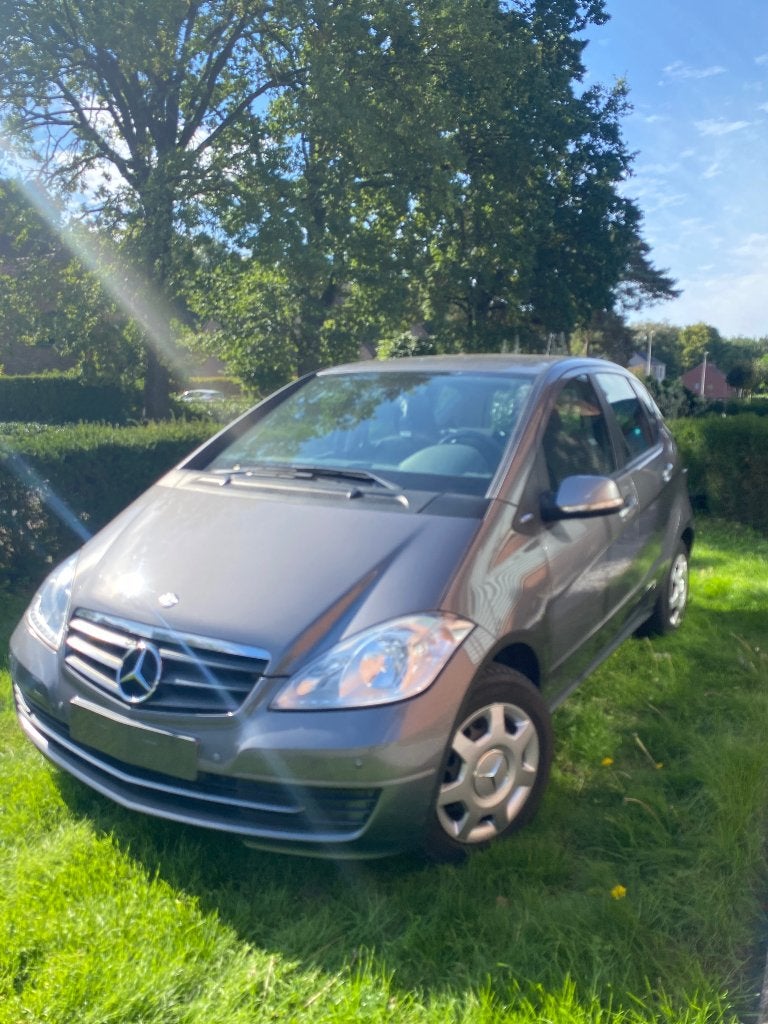 Mercedes A160 (1500 cc essence), Achat, 50 kW, Boîte manuelle, Noir