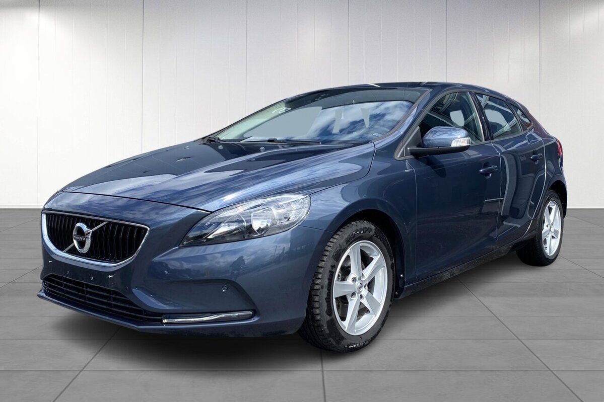 Volvo V40 T2 MOMENTUM Aut Airco, Navi, Cruise, Verw Zetels, Autos, https://public.car-pass.be/vhr/5cf25427-7d34-4462-a47c-8a443817645b