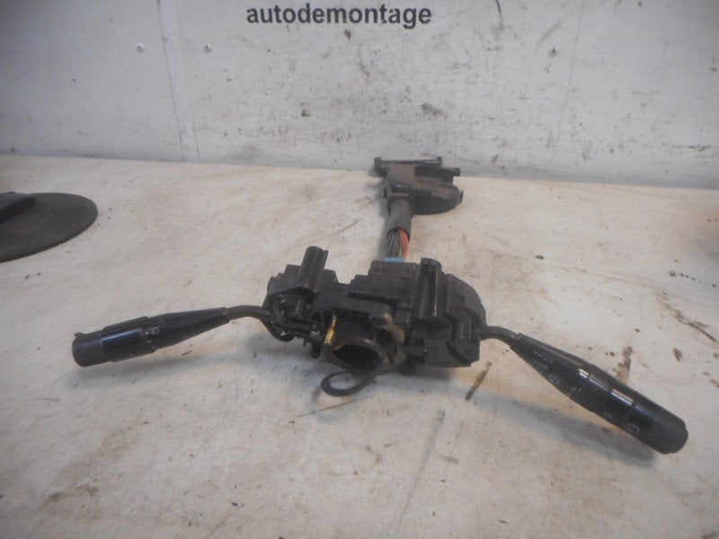 COMMUTATEURS DE VOLANT Toyota Celica (T16) (01-1985/08-1989), Kundenbetreuung@toyota.de, Toyota, Utilisé, Toyota-Allee 2
50858  Köln, DE