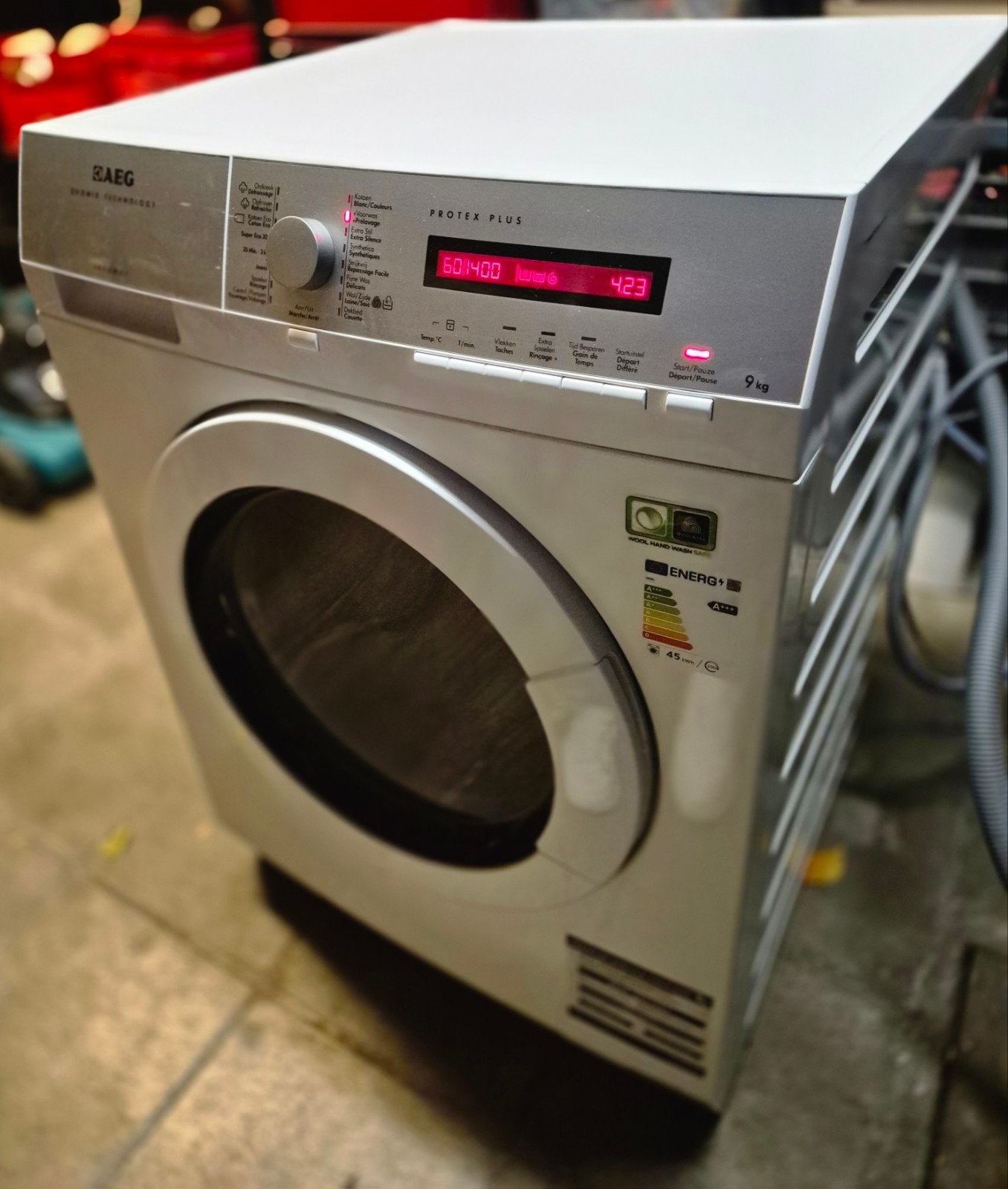 AEG LAVAMAT PROTEX PLUS – 9 KG!zoals nieuw., Ophalen
