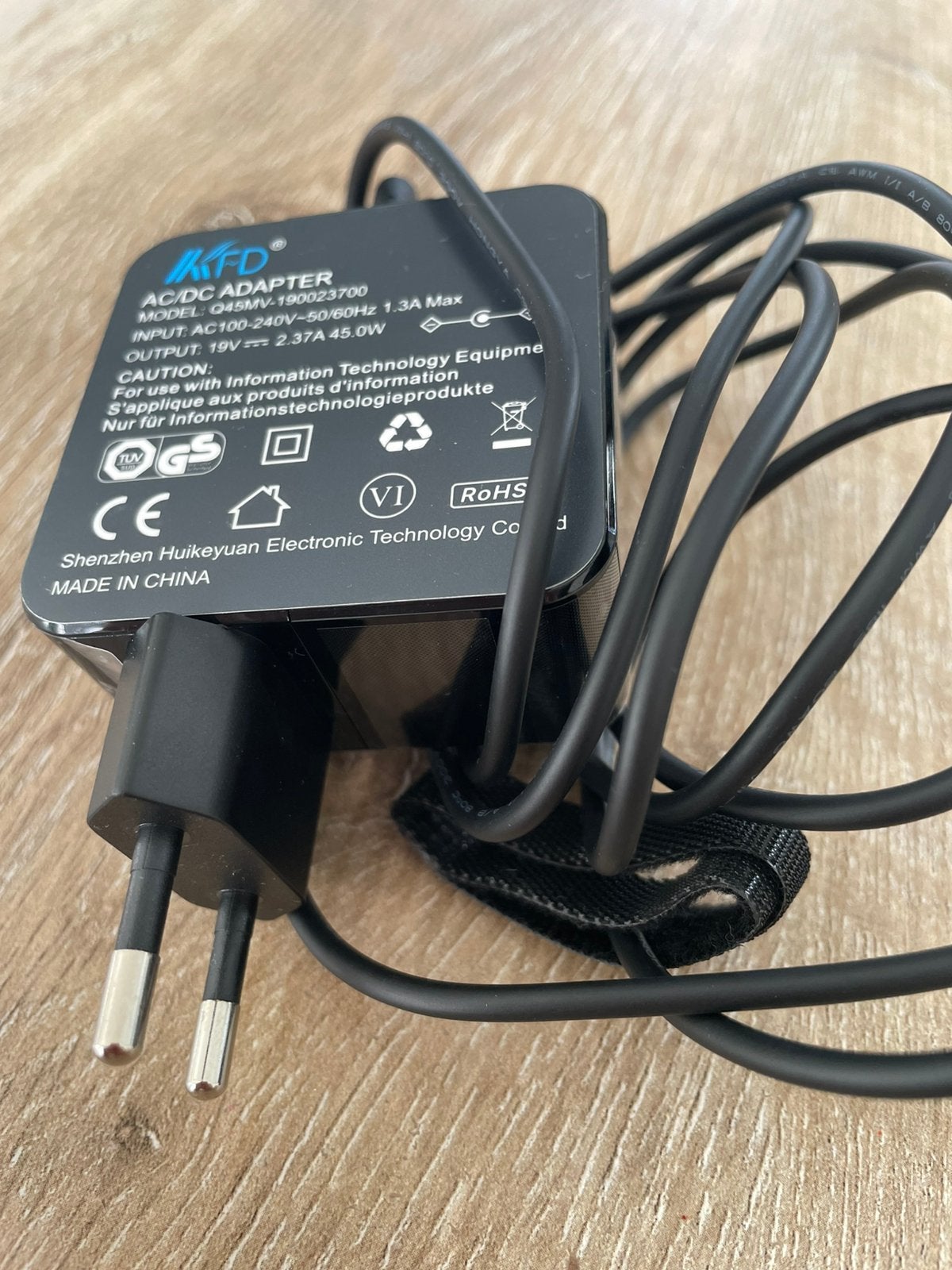 AC adapter voor laptop, TV, Hi-fi & Vidéo, Chargeurs, Enlèvement, Comme neuf
