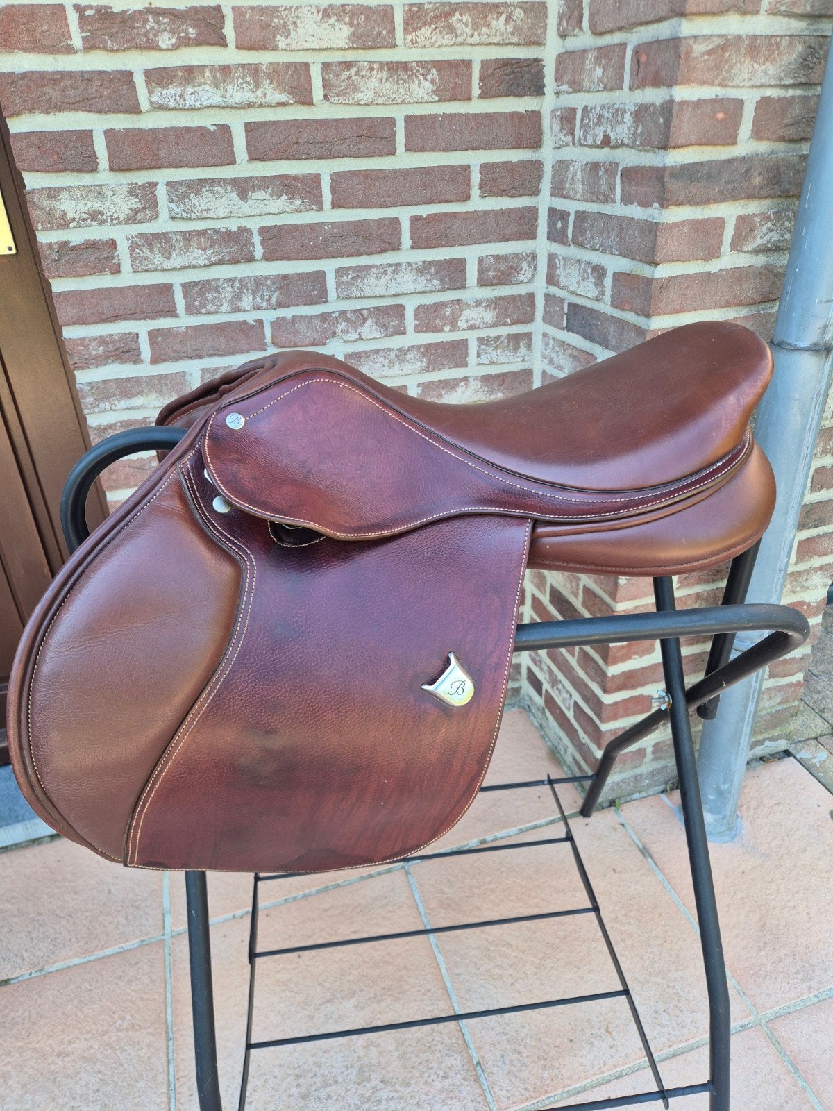 selle obstacle Bates Elevation 17.5