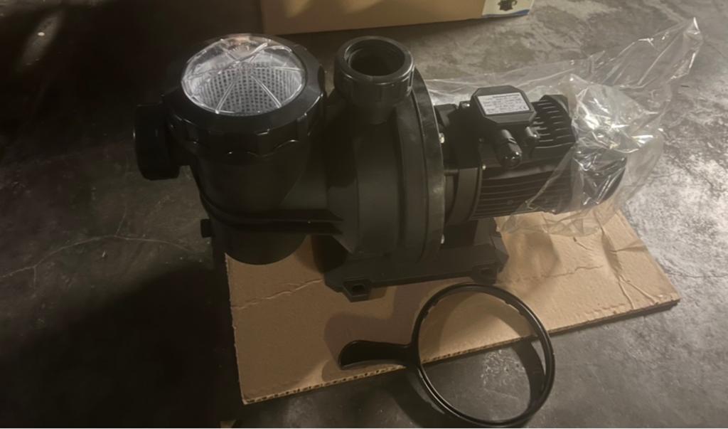 Pompe piscine Aubia Zen-S (neuve) 1,1kw/ 1,5cv, Enlèvement, Comme neuf