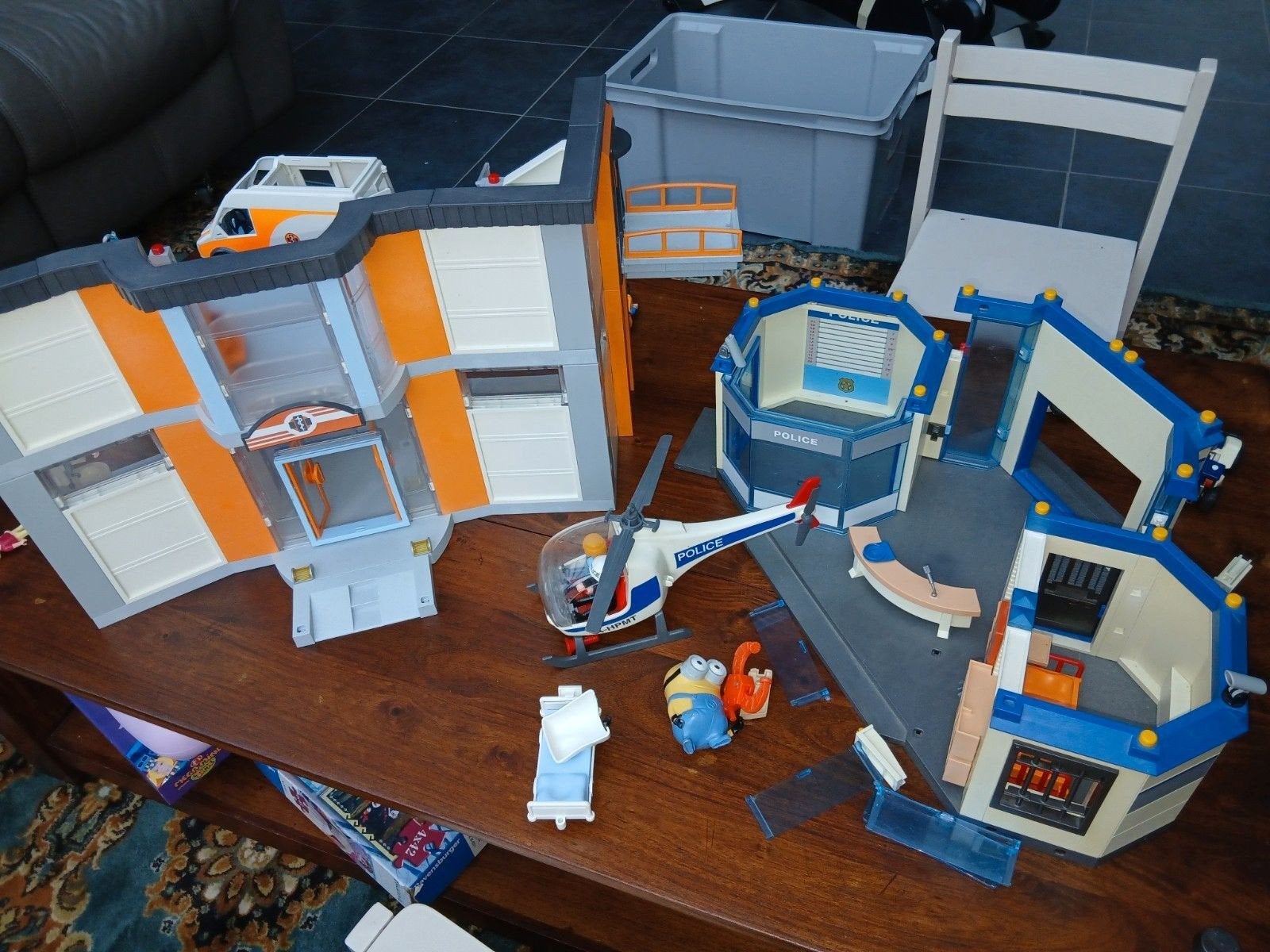 Playmobil politiekantoor en ziekenhuis, Ophalen of Verzenden