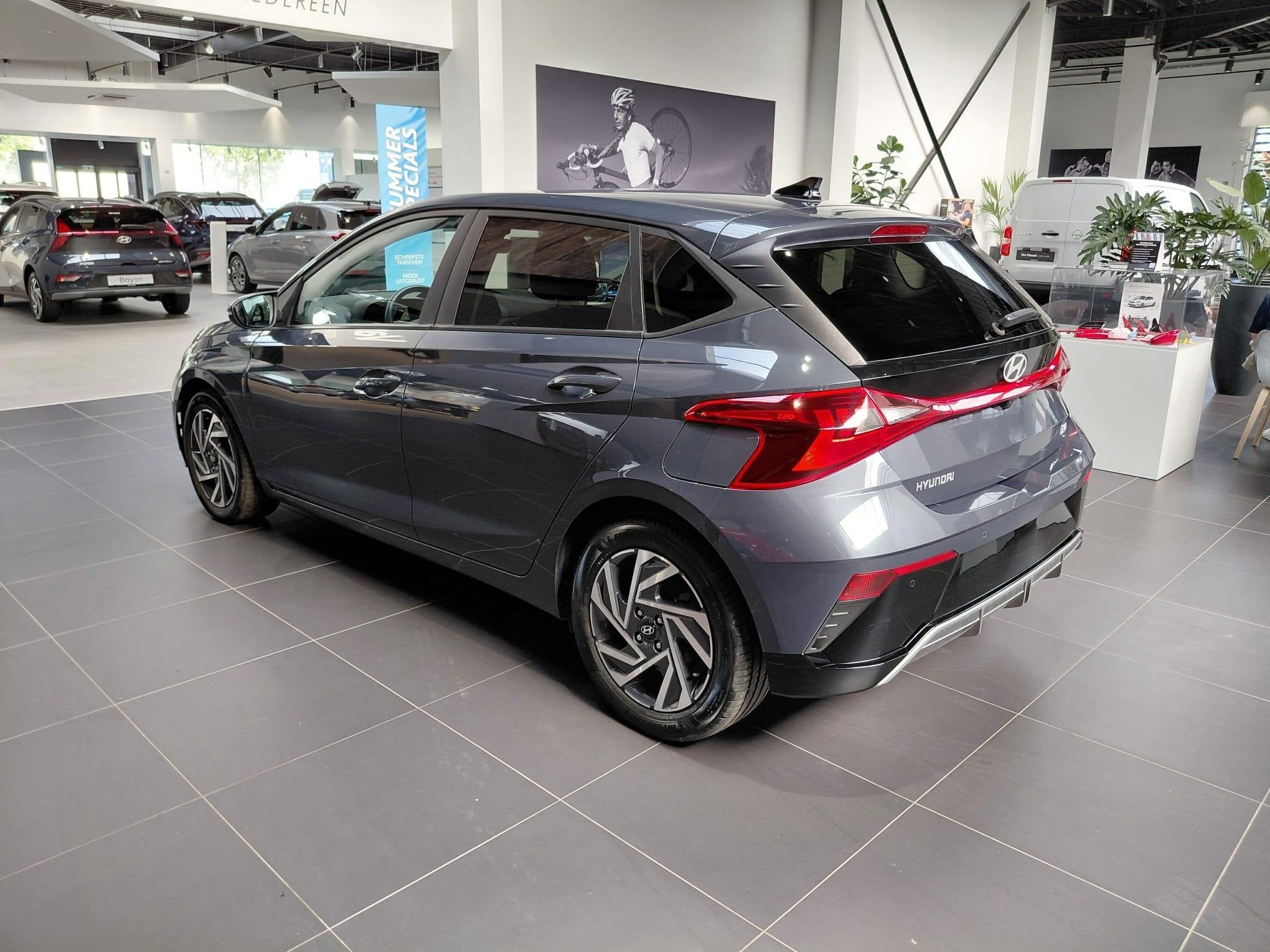 Hyundai i20 1.0 T-GDi 48V 7-DCT 74kW Techno (automatique), Autos, Argent ou Gris, Entreprise, 1110 kg, 5 portes