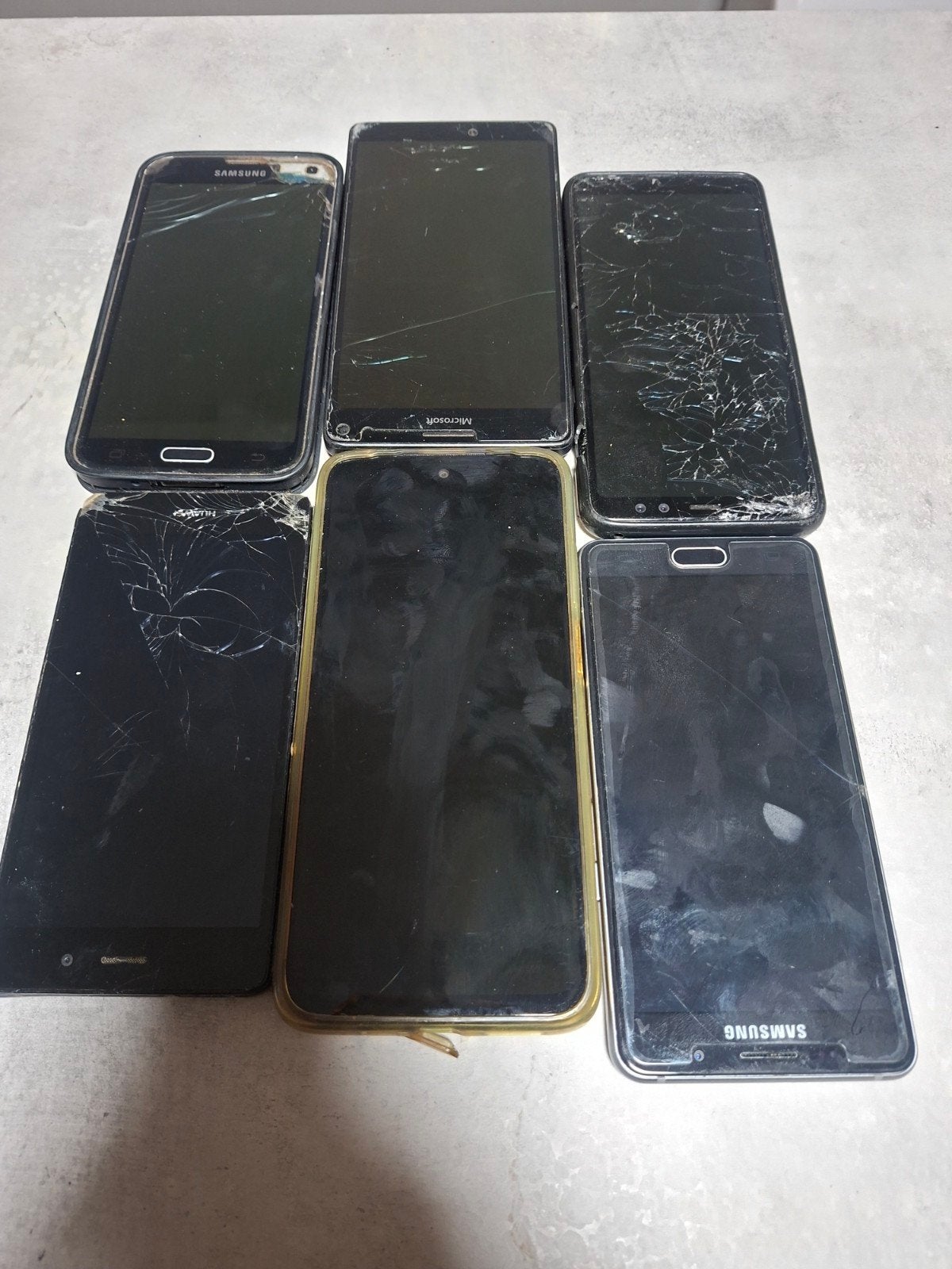 Gsm lot  samsung redmi windows huawei  staat onbekend biede, Télécoms, Téléphonie mobile | Samsung, Enlèvement