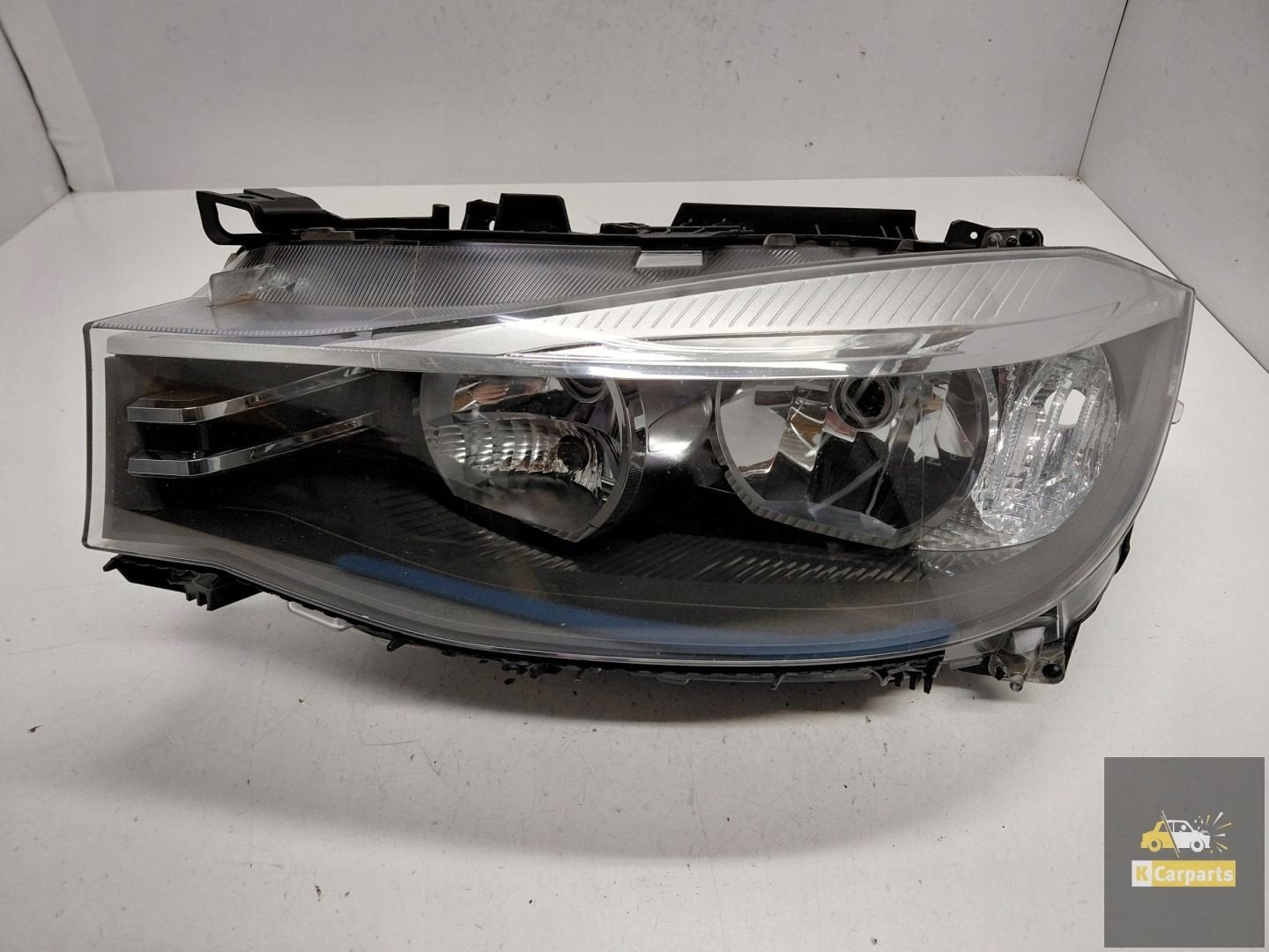 Phare gauche normal BMW F34 3GT, Petuelring 130
80788  Munich, DE, Info@bmw.de, Utilisé, BMW
