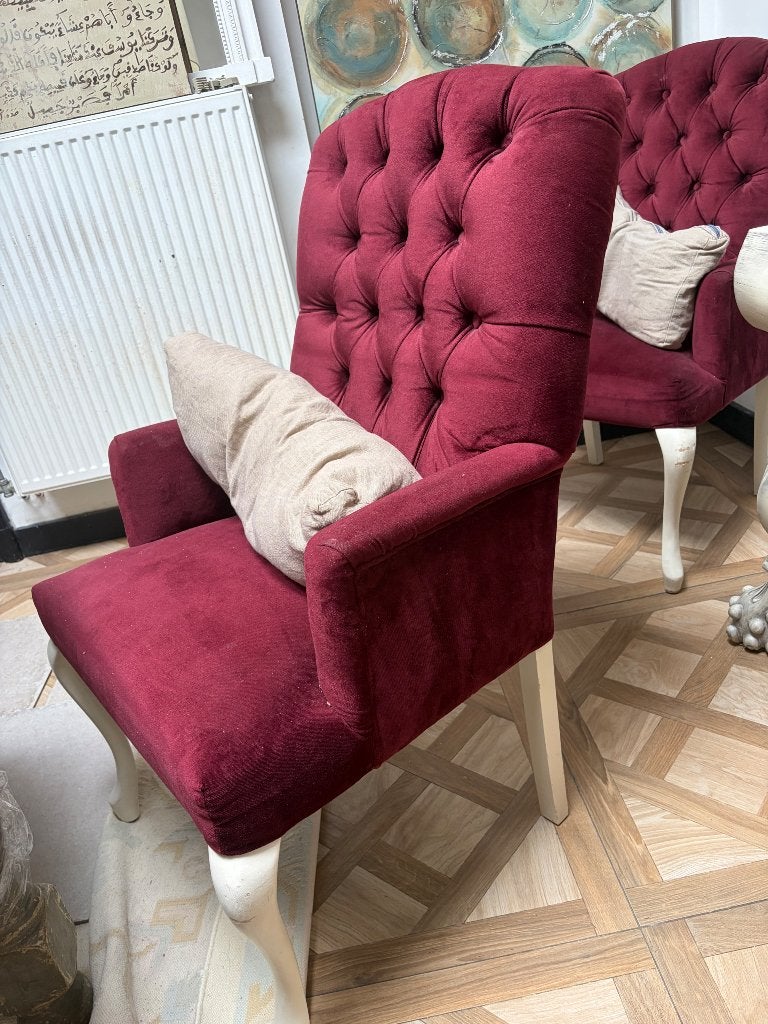 Fauteuils capitonnés en velours bordeaux., Maison & Meubles, Fauteuils, Utilisé, Tissus, 50 à 75 cm, Enlèvement