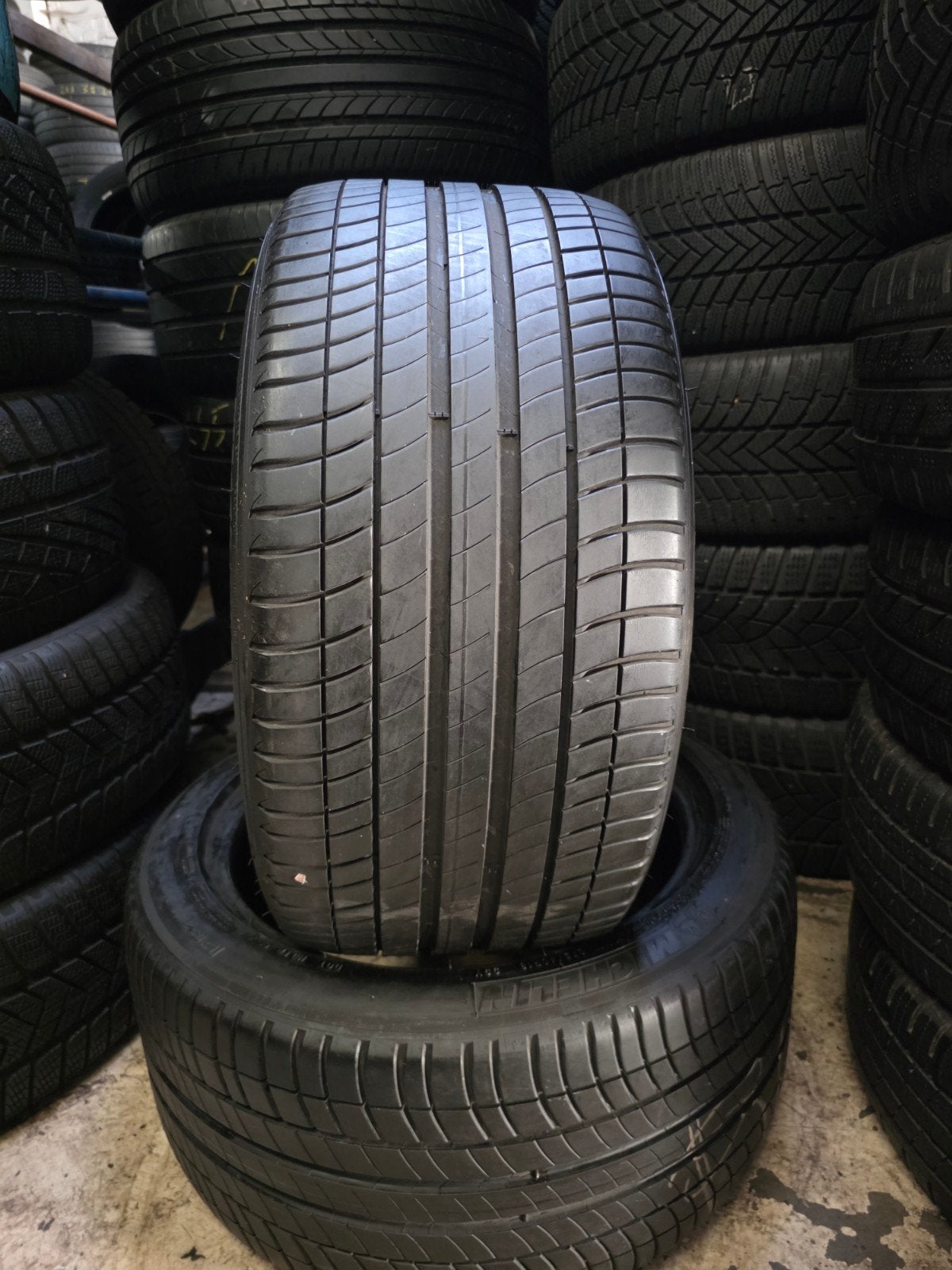 275 40 18 Michelin avec montage et équilibrage, Enlèvement
