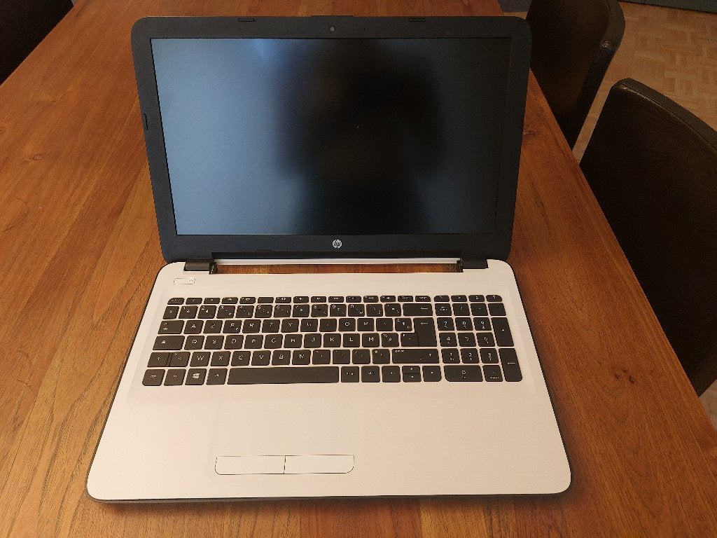 Beau PC portable HP 15,6" en très bon état, Enlèvement ou Envoi, Comme neuf, SSD, Azerty