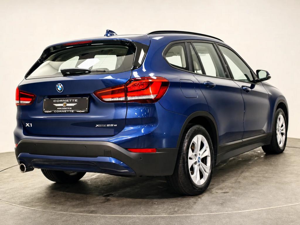 BMW Serie X X1 xDrive25e CAMERA, NAVIGATIE, LEDER & meer!, Blauw, Bedrijf, 43 g/km, Hybride Elektrisch/Benzine