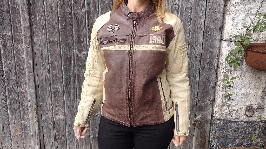 Blouson moto en cuir NEUF !, Femmes, Manteau | cuir, Enlèvement, Neuf, sans ticket