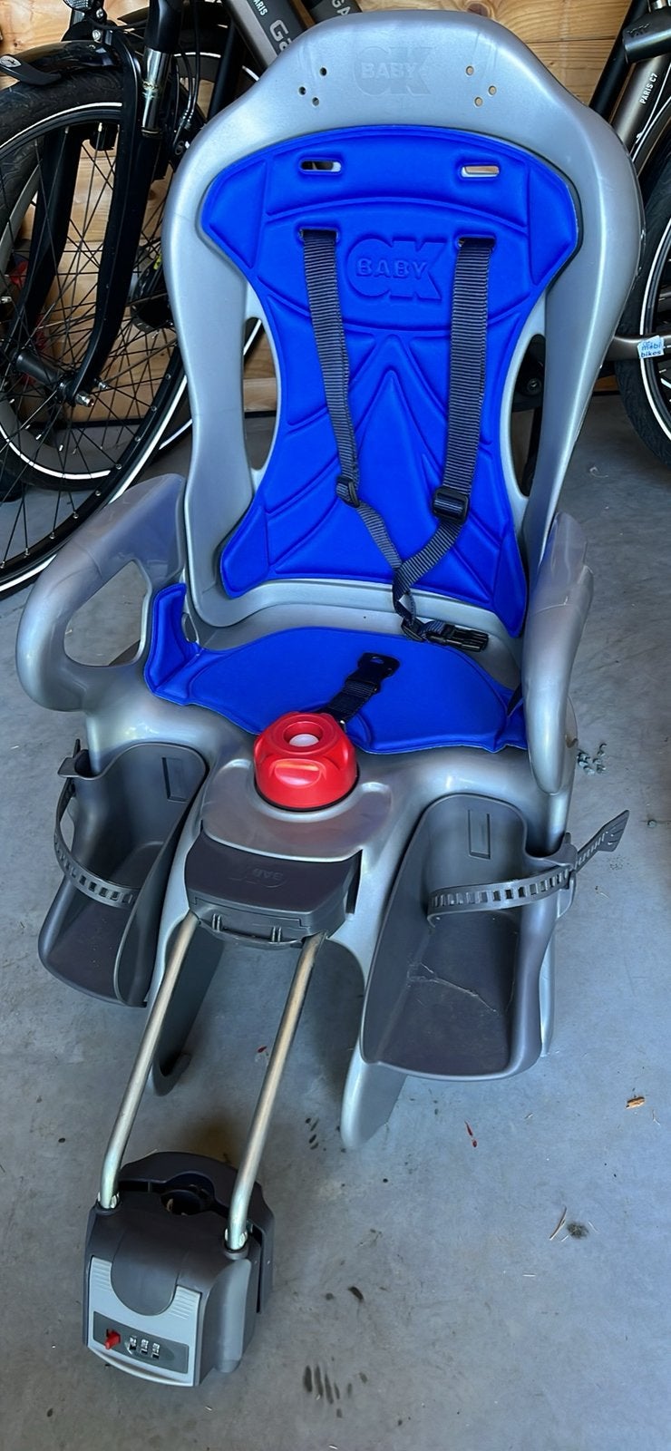 Fietsstoeltje met cijferslot, Ophalen, Zo goed als nieuw