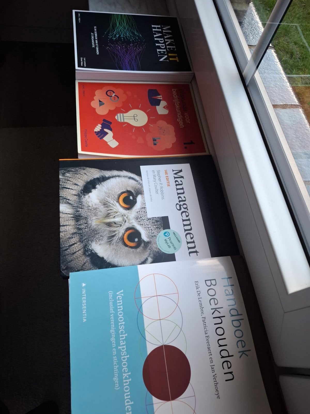 4 boeken handelswetenschappen, Electroménager, Enlèvement, Comme neuf