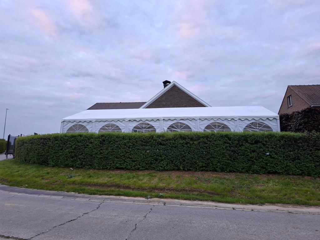 Partytent 6x12m pvc zeil 550gr. Grondframe en verstevigd dak, Ophalen