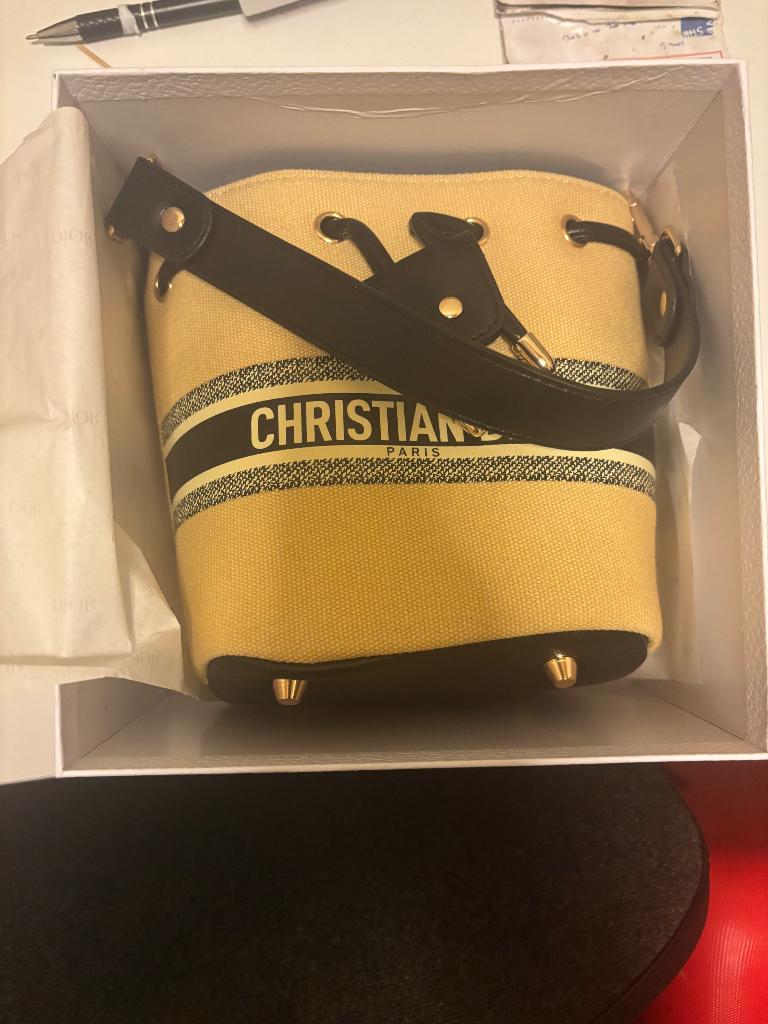 Sac CD, Handtassen en Accessoires, Tassen | Damestassen, Ophalen, Nieuw, Zwart, Schoudertasje