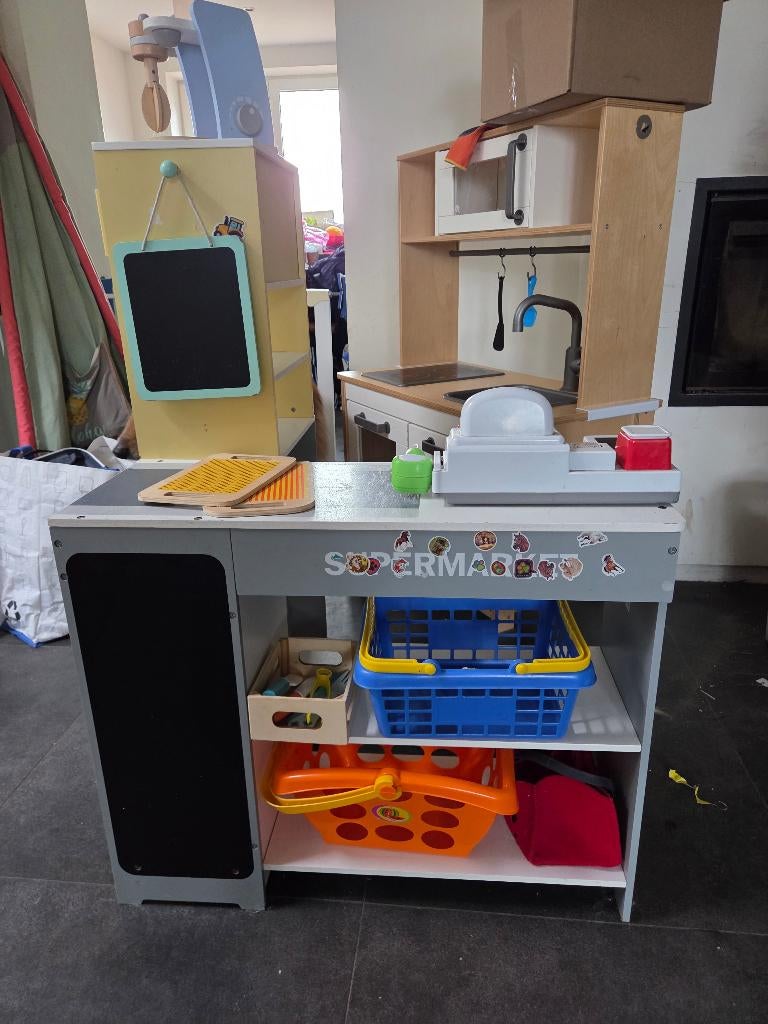 Speelgoed keuken en winkel met toebehoren, Kinderen en Baby's, Ophalen, Gebruikt, Hout, Speelkeuken-accessoire