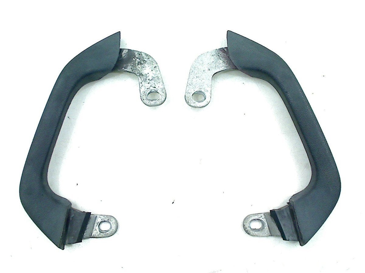HANDGREEP Yamaha SZR 660 (01-1970/-), Motoren, Dhr. S. di Majo, Gebruikt, Info@cama-motorparts.nl, P.J. Troelstraweg 8 8
3144 CX  MAASSLUIS, NL