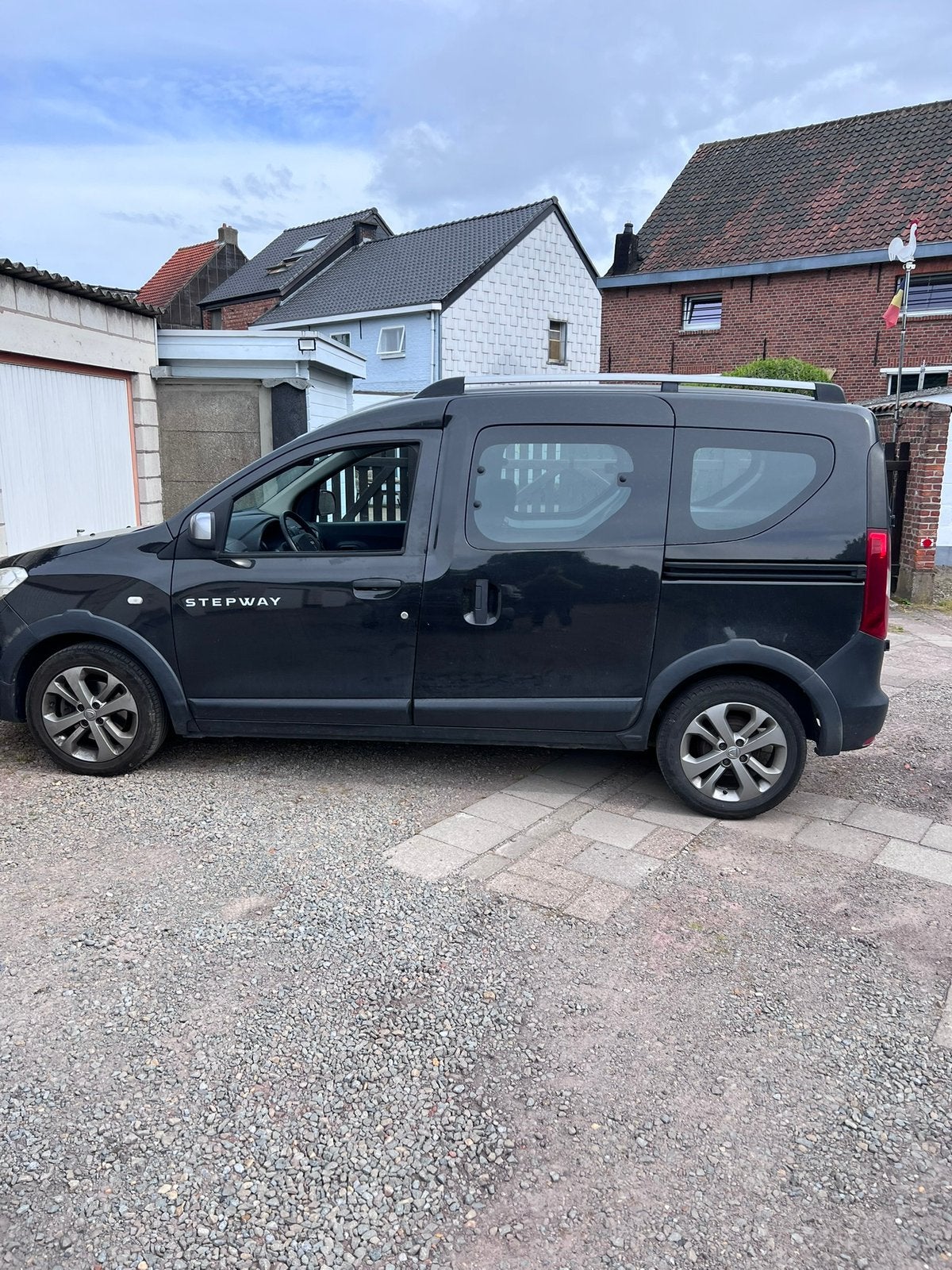 Dacia dokker, Auto's, Dacia, Euro 6, Zwart, Grijs, Dokker