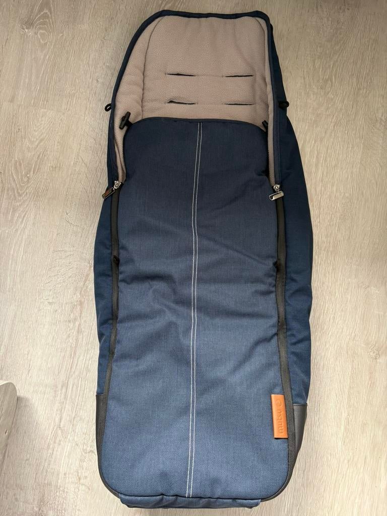 Mutsy voetenzak, Enfants & Bébés, Buggys, Enlèvement, Comme neuf, Couverture pieds