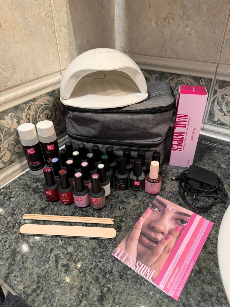 Volledige Pink Gellac nagelset + opbergtas, Ophalen of Verzenden, Gebruikt, Handen en Nagels