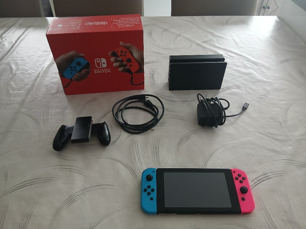 Accessoires Nintendo Switch +, Enlèvement, Comme neuf, Avec 1 manette, Switch 2019 Upgrade