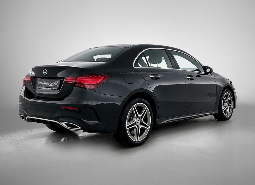 Mercedes-Benz A-klasse 250 e Berline AMG Line | Verwarmde Ze, Auto's, Stof, Gebruikt, 16 kWh, Zwart