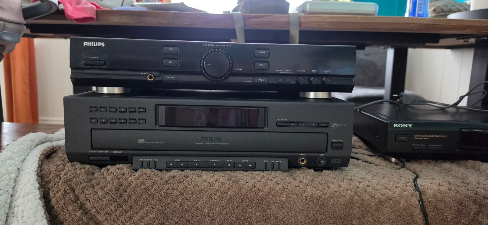 Prachtige Philips Hifi Set: FA741 Versterker & CDC 935 5-CD, Computers en Software, Harde schijven, Ophalen