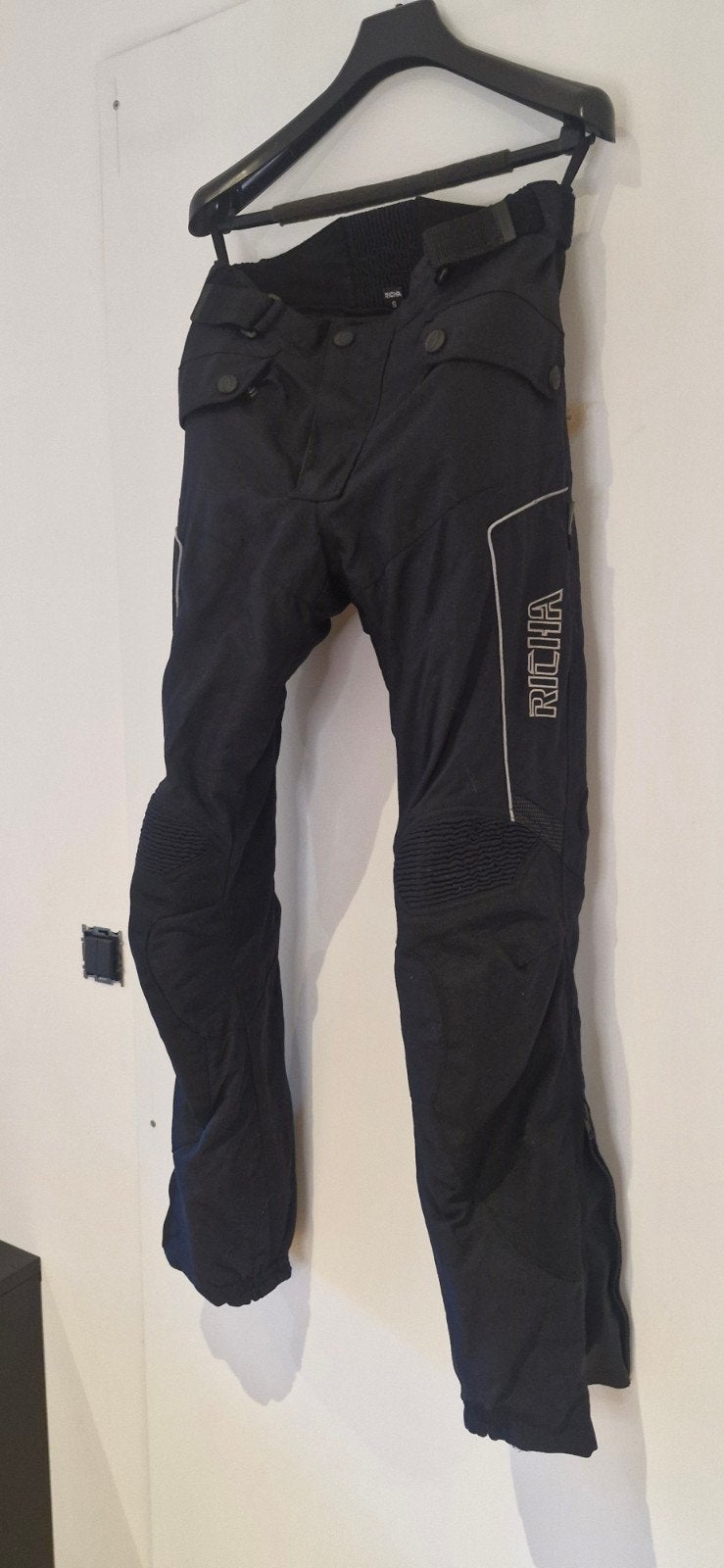 Pantalon RICHA textile, Seconde main, Pantalon | textile, Hommes, Richa