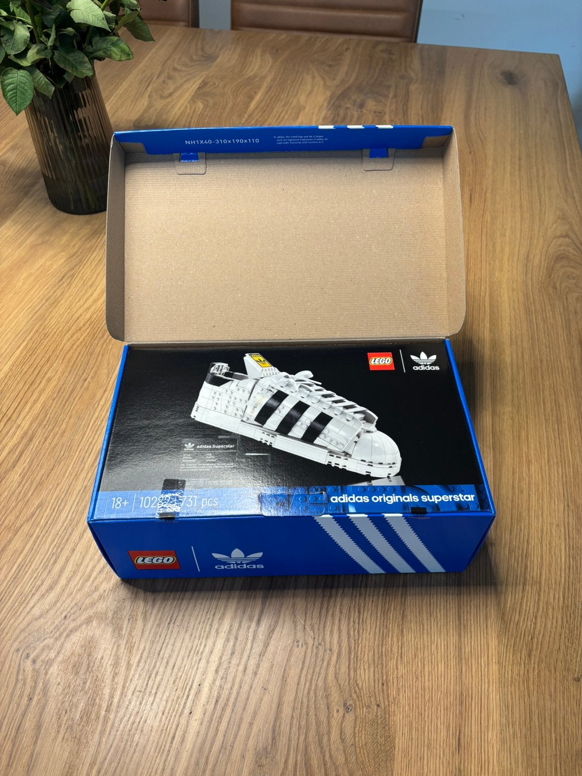 LEGO Adidas Originals Superstars -10282, Ophalen of Verzenden, Zo goed als nieuw, Compleet, Lego