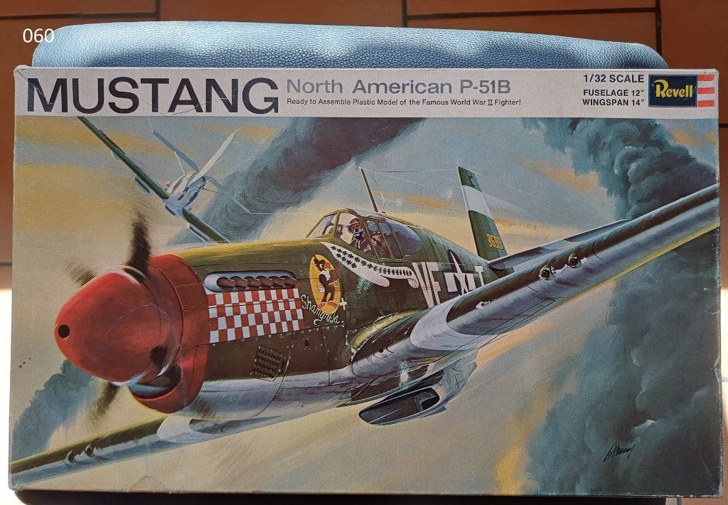 Mustang P51 B   1/32 Revell, Enlèvement ou Envoi, Revell