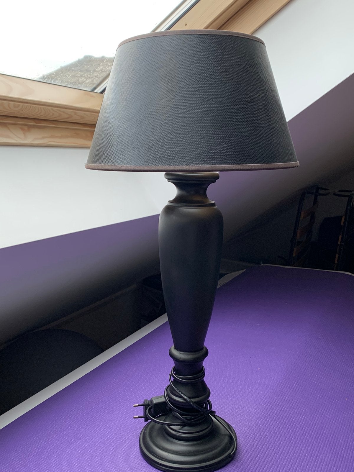 Houten voet met lederen kap, Enlèvement, Comme neuf