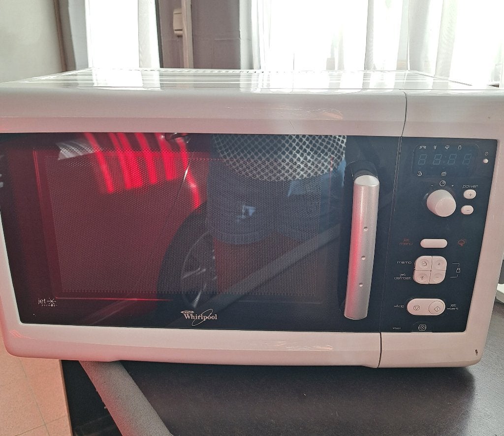 Whirlpool VT254WH vrijstaande microgolf met grill, Elektronische apparatuur, Microgolfovens, Ophalen, Microgolfoven, Grill, Zo goed als nieuw