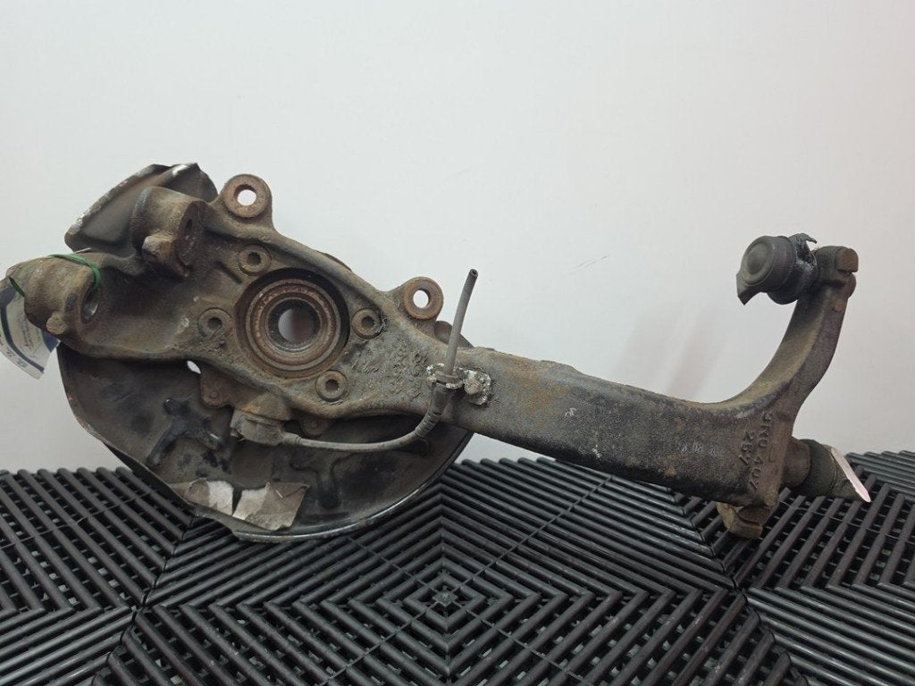 FUSEE AVANT GAUCHE Seat Exeo ST (3R5) (01-2009/05-2013), Seat Deutschland GmbH, Service@seat.de, Utilisé, Seat