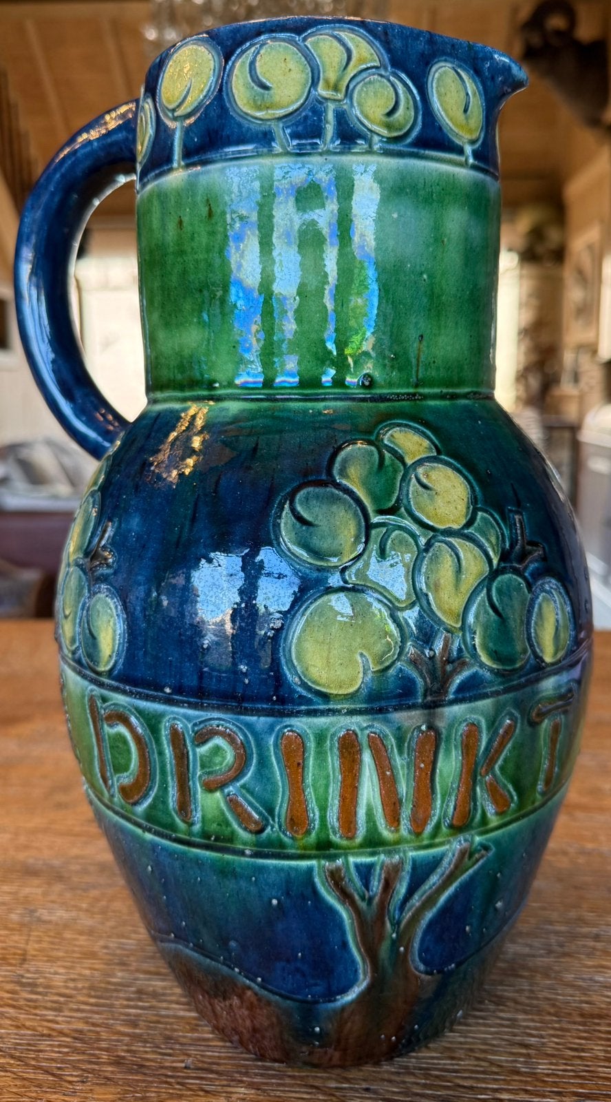 Vase/cruche en poterie flamande avec un sortilège, Enlèvement ou Envoi