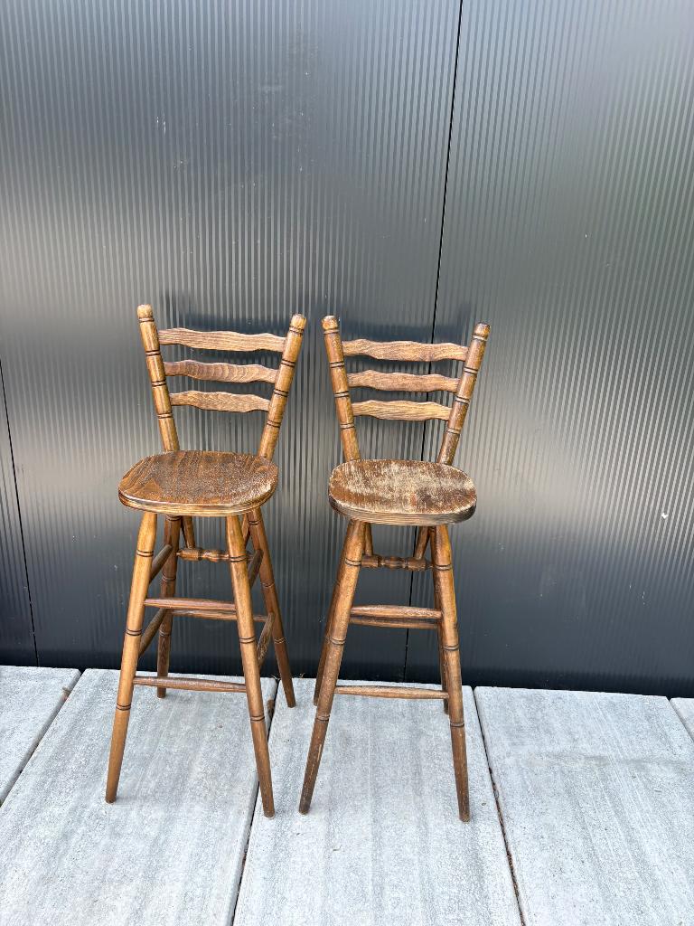 2 barstoelen, Ophalen, Hout