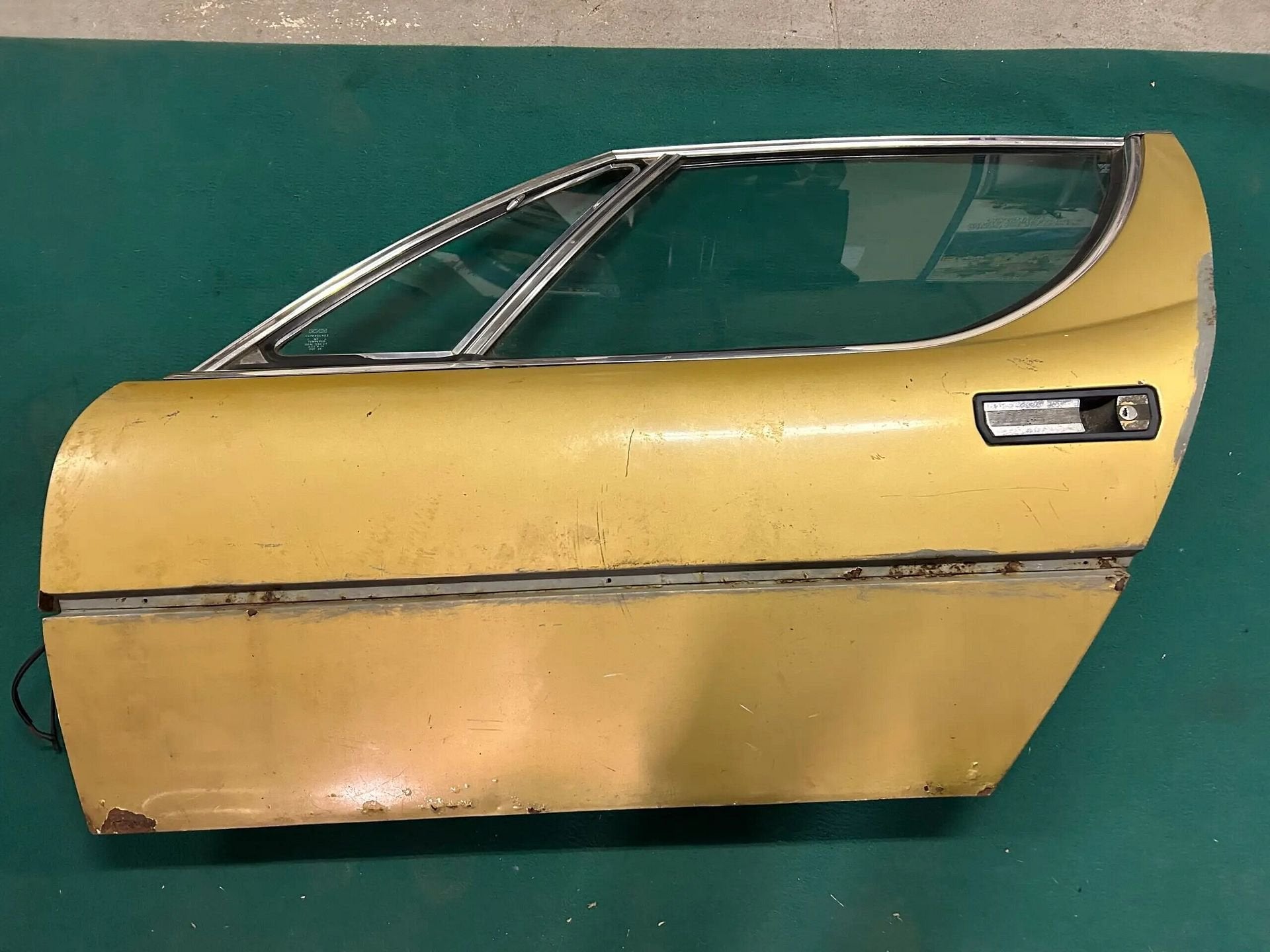 Alfa Romeo Montreal portier, -, Utilisé, Alfa Romeo, Porte