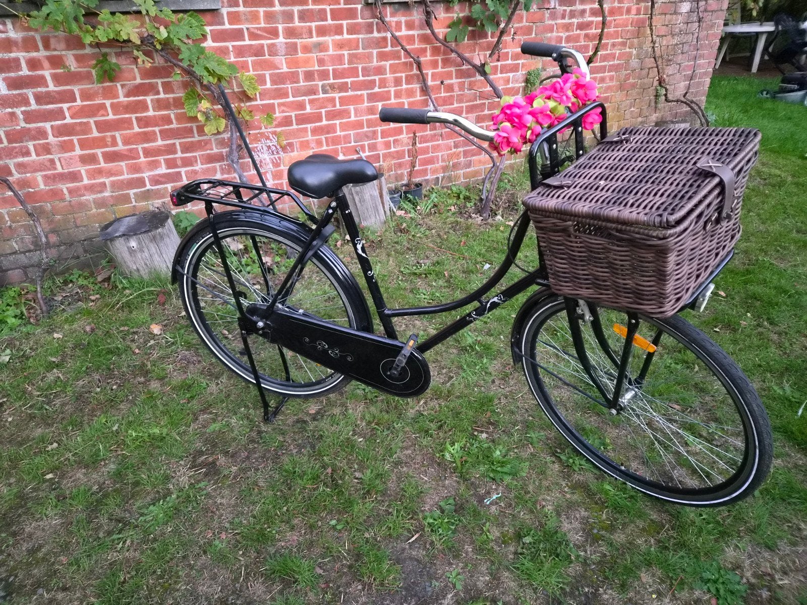 Vélo HOLANDES en très bon état, 28 pouces avec serrures, Vélos & Vélomoteurs, Enlèvement ou Envoi