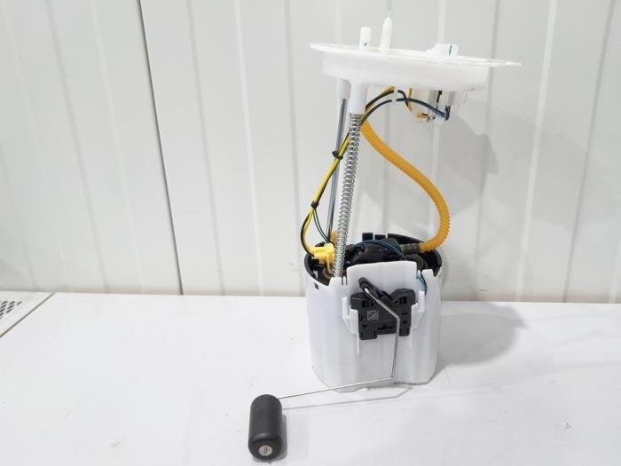 Pompe carburant électrique d'un Lynk & Co 01, Autos : Pièces & Accessoires, Systèmes à carburant, Utilisé, 3 mois de garantie
