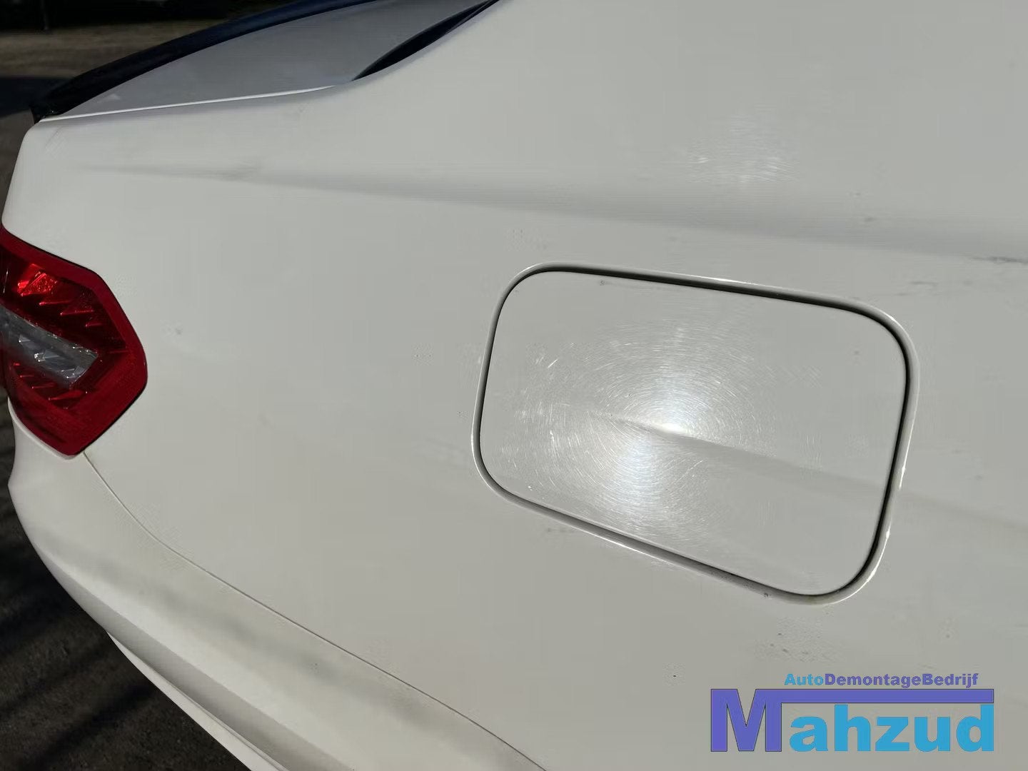 MERCEDES E KLASSE W212 wit 149 tank klep 2009-2013, Gebruikt, Mercedes-Benz AG, Mercedes-Benz, Mercedesstrasse 120
70372  Stuttgart, DE