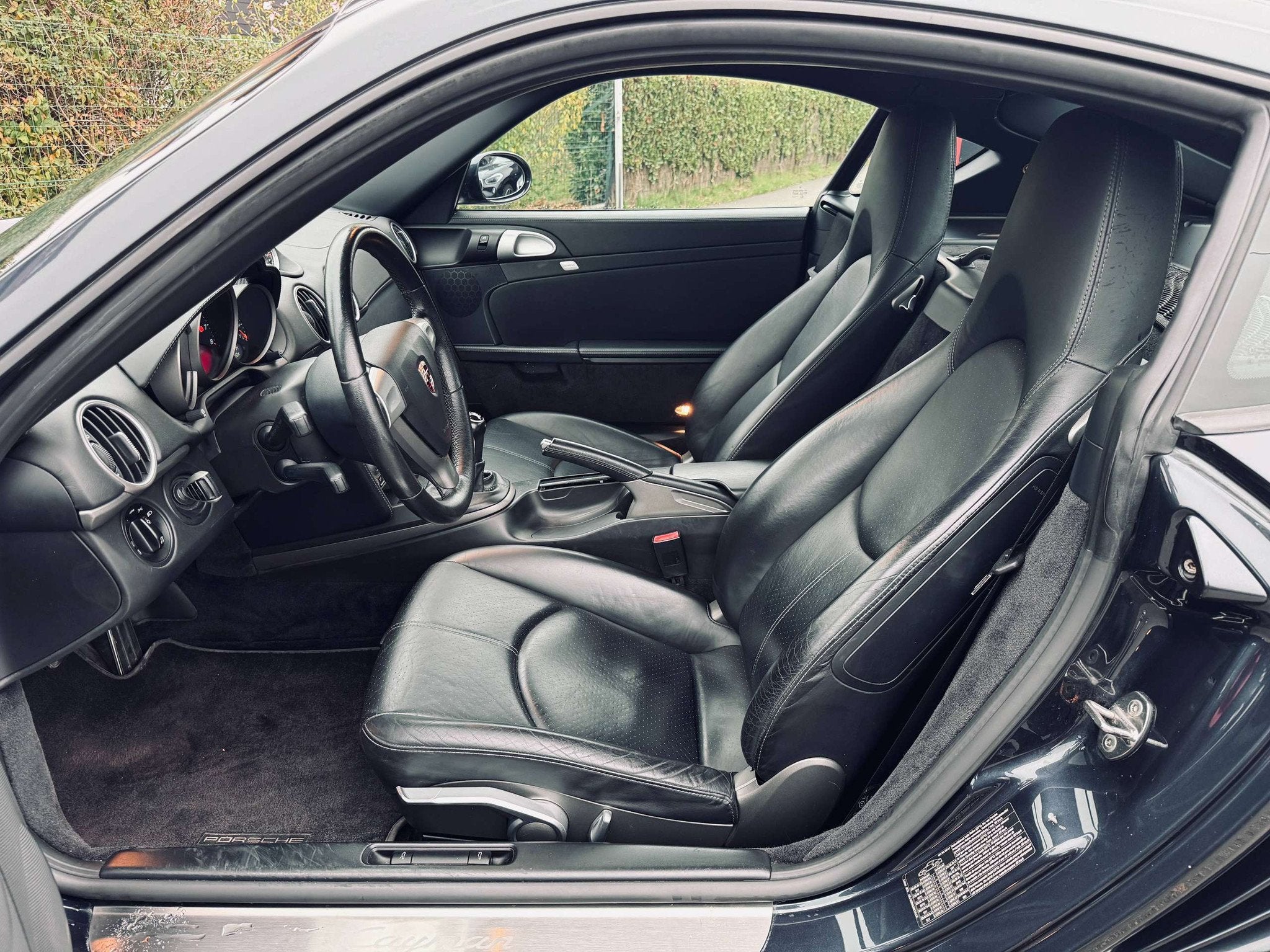 Porsche Cayman Cayman 2.7i, Pack Chrono, état show room, Ga, Autos, Cuir, Argent ou Gris, Achat, 155 kW