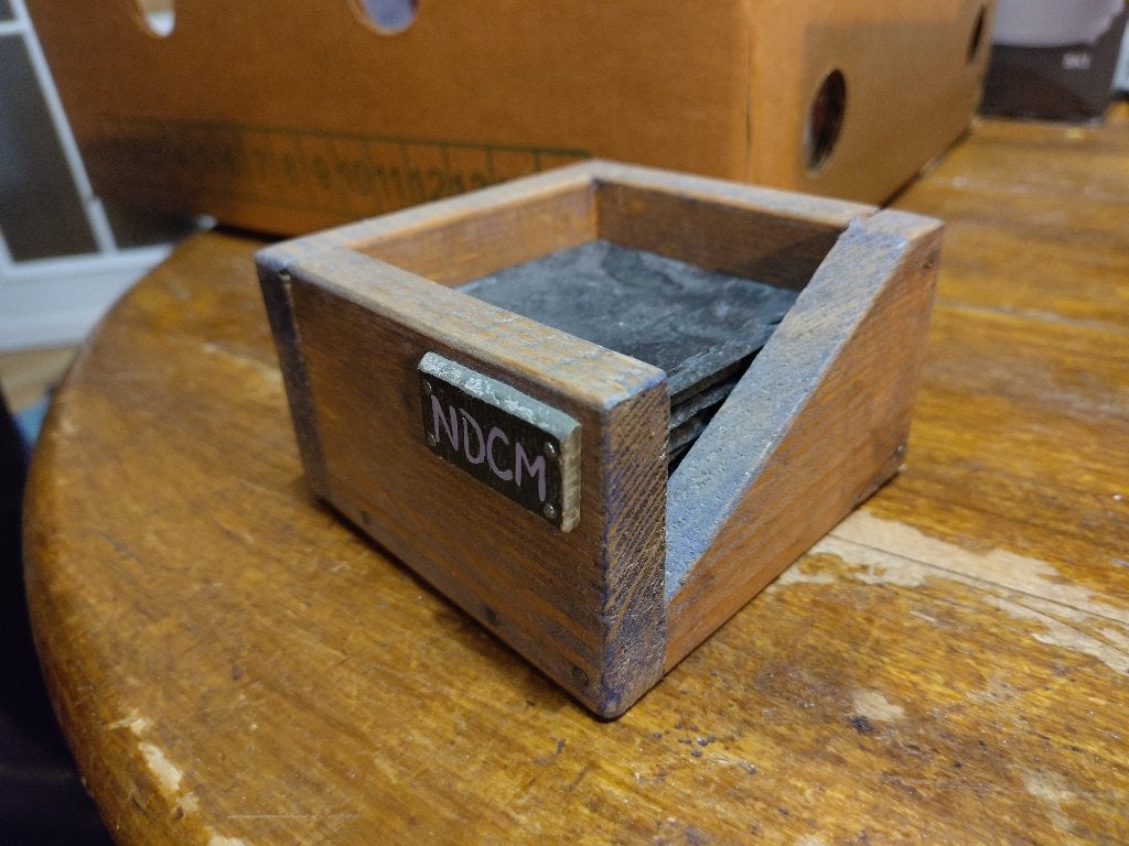Sous verres en ardoise avec rangement NDCM, Noir, Enlèvement ou Envoi, Résistant à la chaleur, Sous-verre