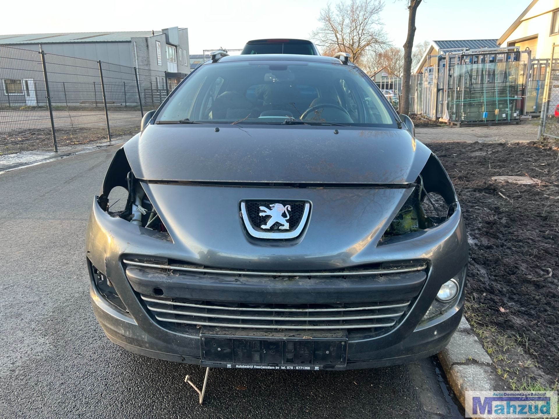 PEUGEOT 207 SW Grijs KTP Demontage sloop onderdelen, Taurusavenue 1
2132 LS  Hoofddorp, NL, Gebruikt, Contact.group@renault.com